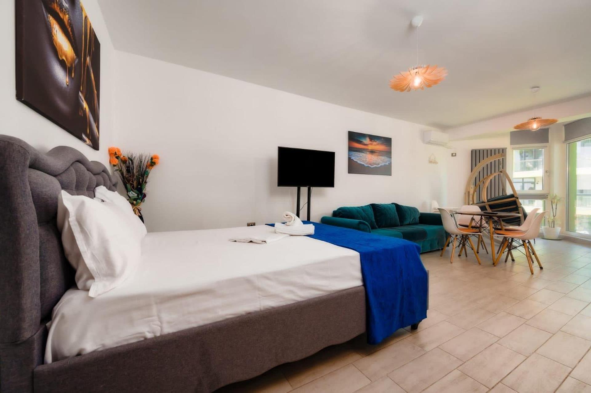 Luxury Suite Alezzi Beach Apartment Piscina Incalzita Sauna Jacuzzi Parking Năvodari Exteriér fotografie